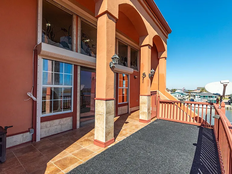 411 Sailfish St #101 — Photo 36