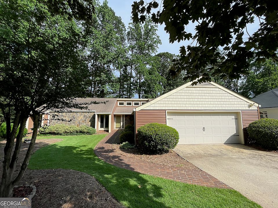 1st image of 323 Larkspur Turn