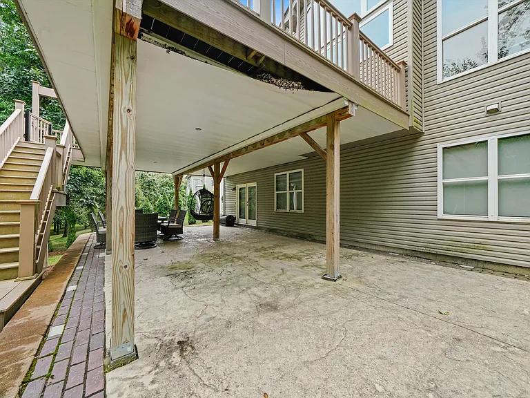 5670 Brentwood Dr — Photo 52