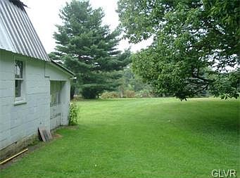 2nd image of 970 Richmond Rd