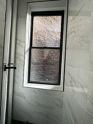 Rented by Peter R. Hungerford, LREB | media 27