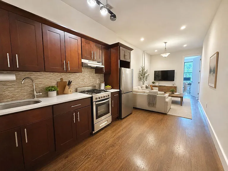 92 Bleecker St #1R — Photo 1