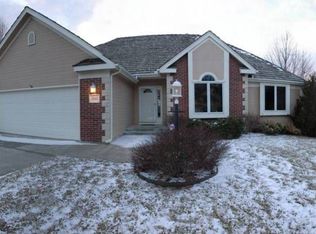 3819 SW Lincolnshire Rd, Topeka, KS 66610