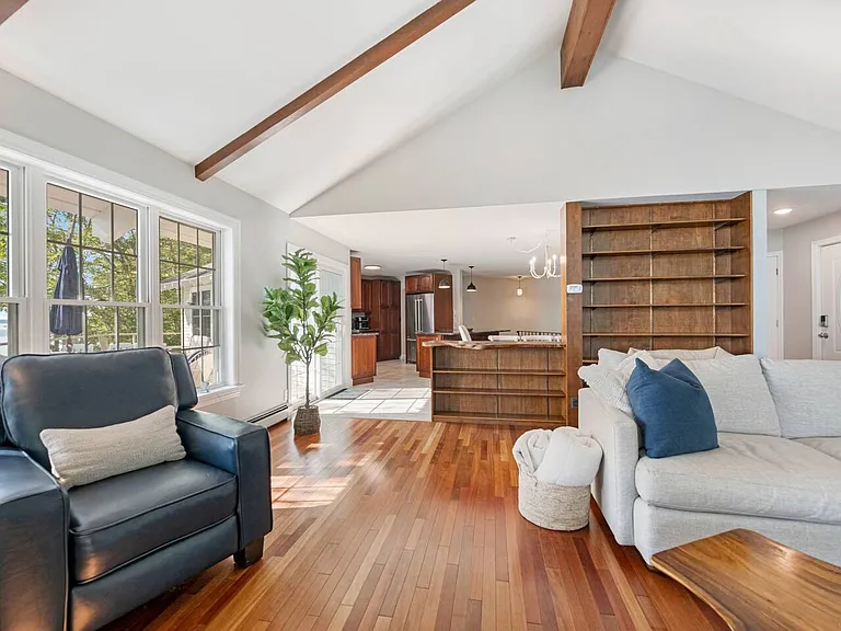 5 Chase Ln — Photo 16