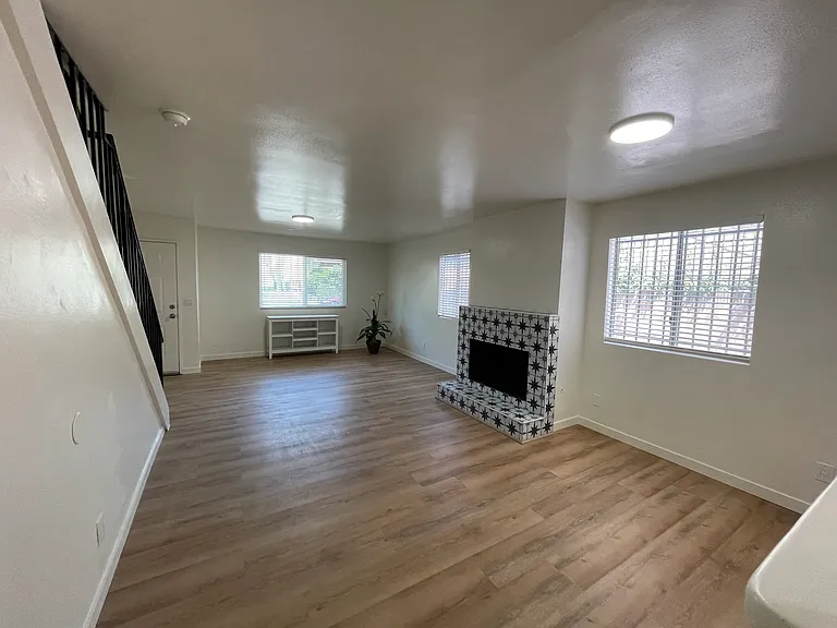 16126 S Ainsworth St #B — Photo 5