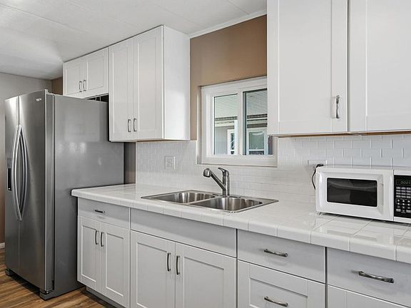 4th image of 8701 Mesa Rd Space 77