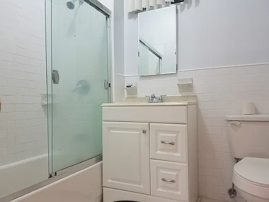 Rented by Level Group | media 20