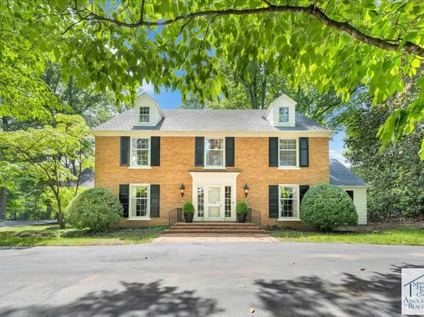 430 Plantation Rd, Martinsville, VA 24112