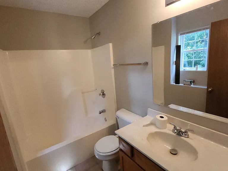 527 Ripple Creek Dr — Photo 7