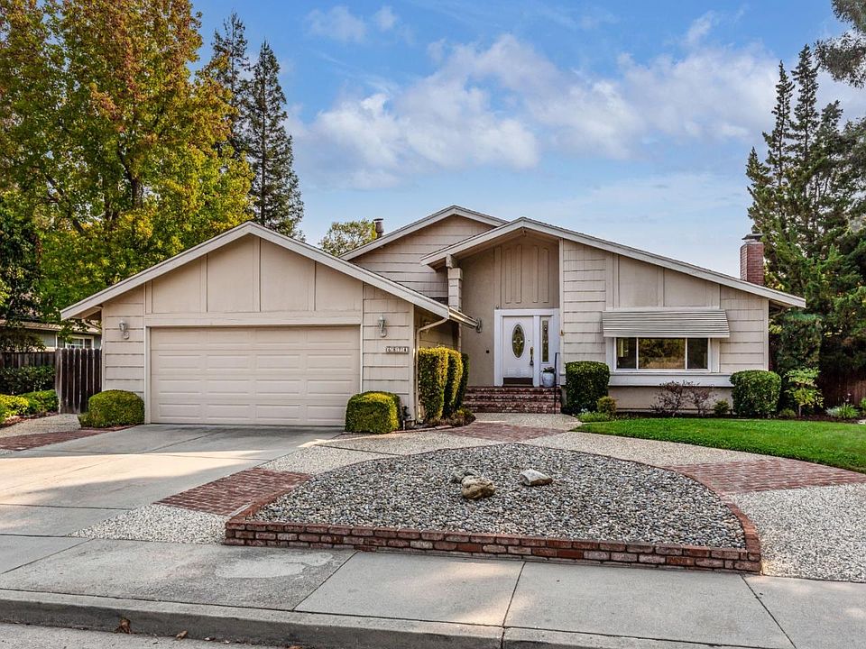 1st image of 6874 Royalwood Way