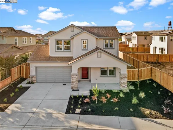 125 Campoli Dr, Morgan Hill, CA 95037