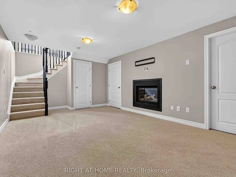 628 Moorpark Ave — Photo 17