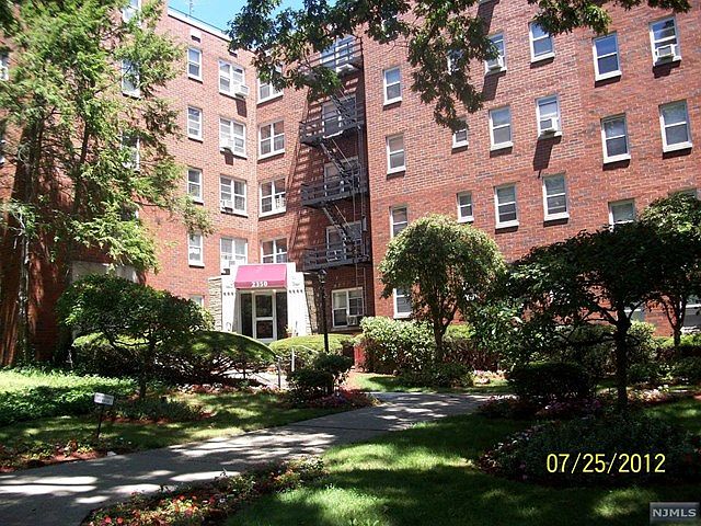 1st image of 2330 Linwood Ave #2B-302B