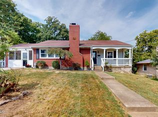 971 Palatka Rd, Louisville, KY 40214