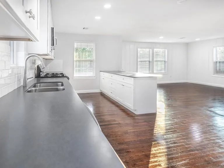 3234 Berry St — Photo 10