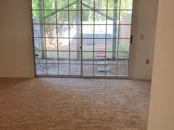 4th image of 14742 Green Park Way