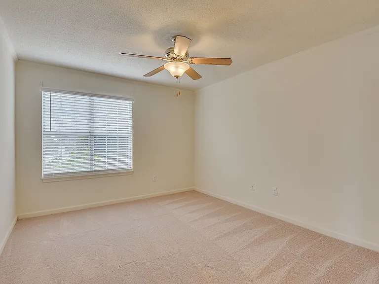 Champions Pines Apartments — Photo 89