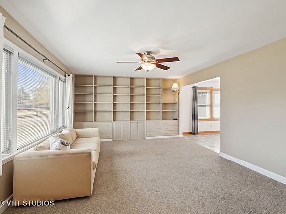 3rd image of 3020 La Porte Ave