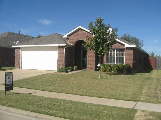 1st image of 931 Plumeria Dr