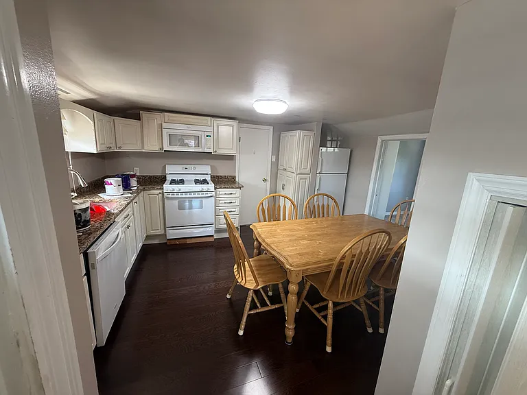3 3rd St #2 — Photo 4