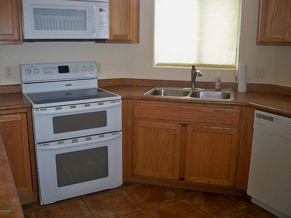 4th image of 3304 S Treasure Cove Pl