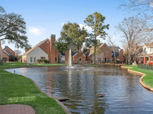 7671 Ameswood Rd, Houston, TX 77095