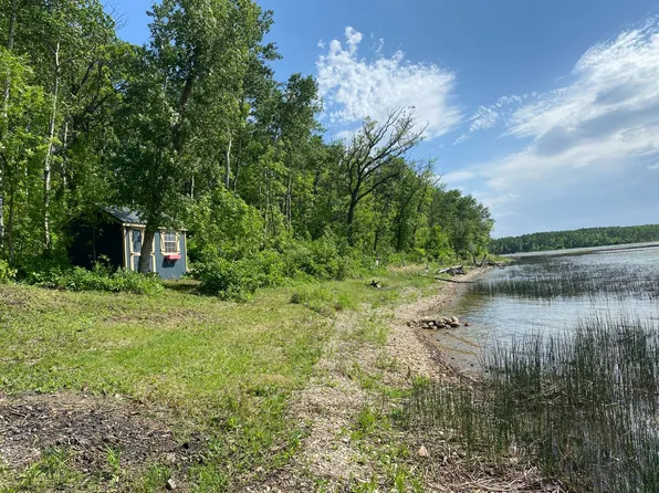 3 Boundary Lk, Bottineau, ND 58318