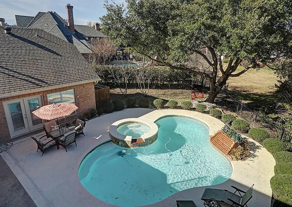 1st image of 209 Dwyer Ct