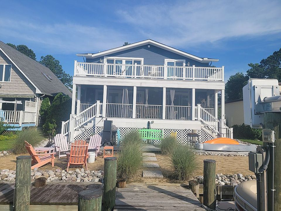 2nd image of 31 Moonshell Dr