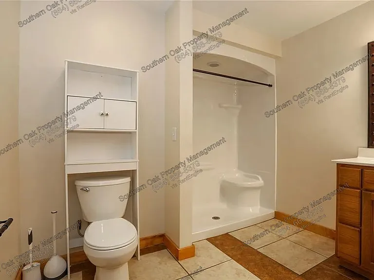 112 Aiken St — Photo 19