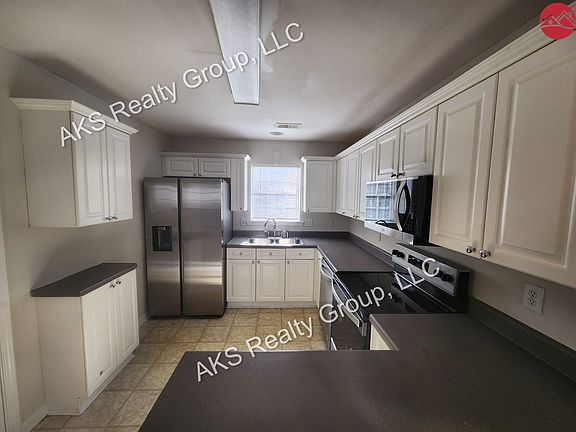 4th image of 212 Hidden Creek Pkwy