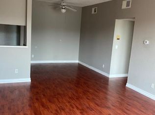 4441 Woodman Ave #304, Sherman Oaks, CA 91423