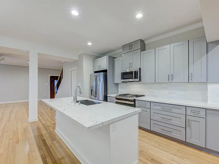 2202 Wentworth St #B — Photo 11
