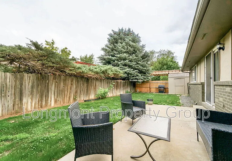 2336 Smith Ct — Photo 19