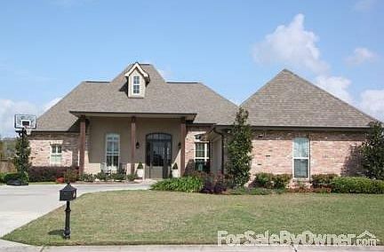 1st image of 1009 Woodview Dr
