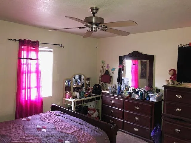 Ceiling fans in all bedrooms