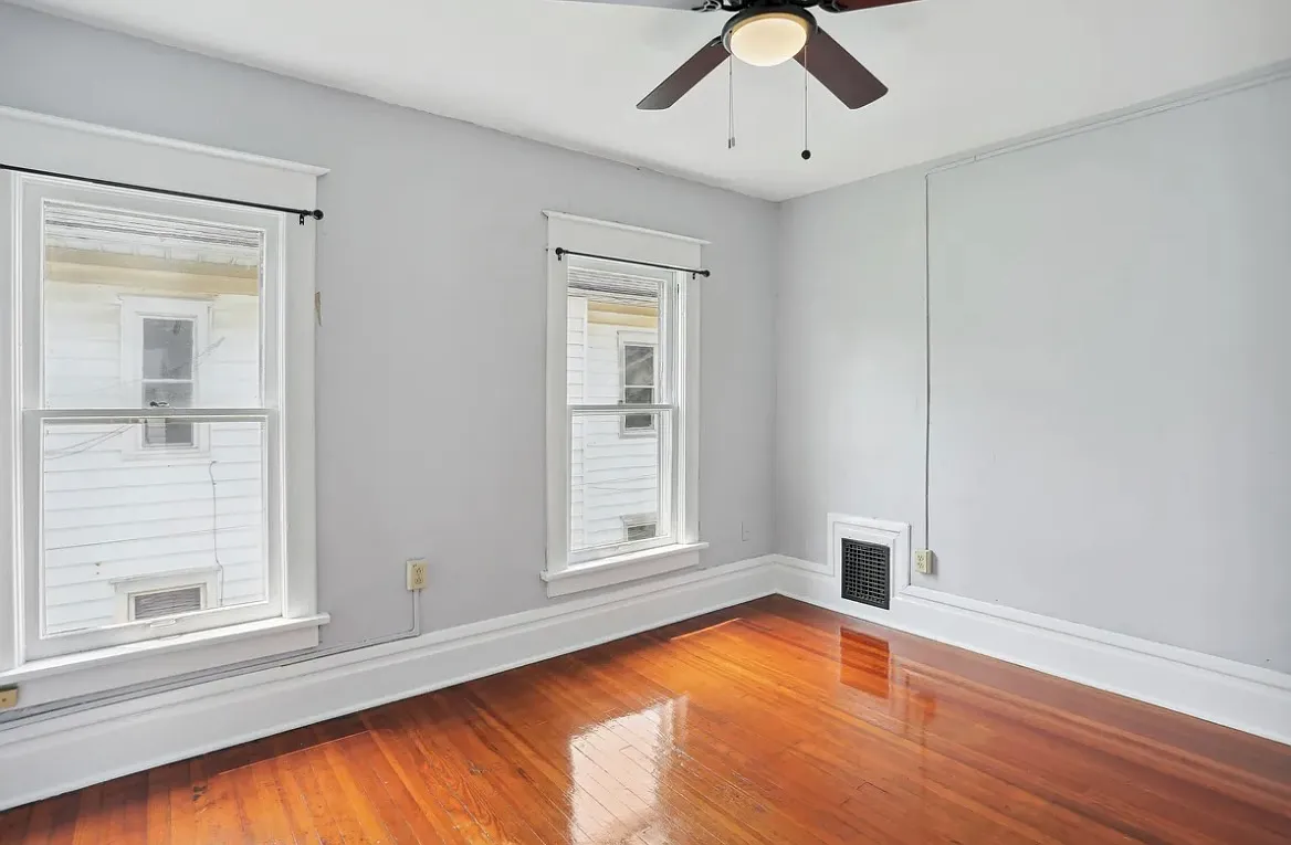 2 bed, 900 sqft, $1,500 — Photo 3