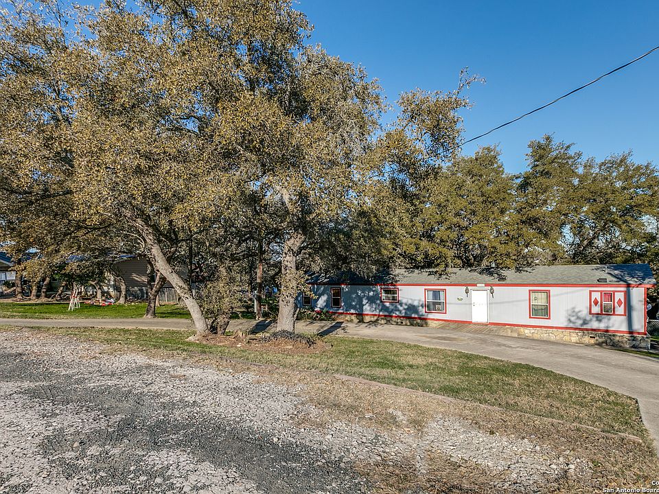 1st image of 1011 Nakoosa Dr