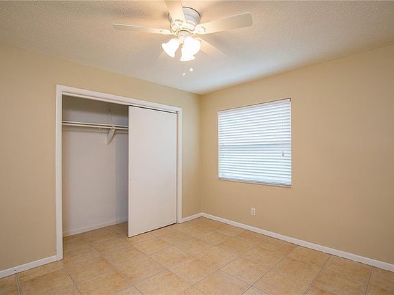 5th image of 144 Maryland Ave APT 1
