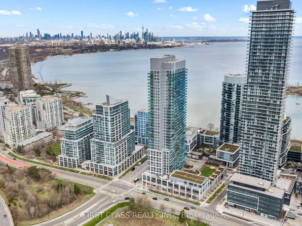 16 Brookers Ln #Penthouse 03, Toronto, ON M8V 0A5