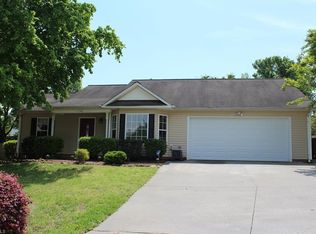 1740 Hawkcrest Ln, Winston Salem, NC 27127