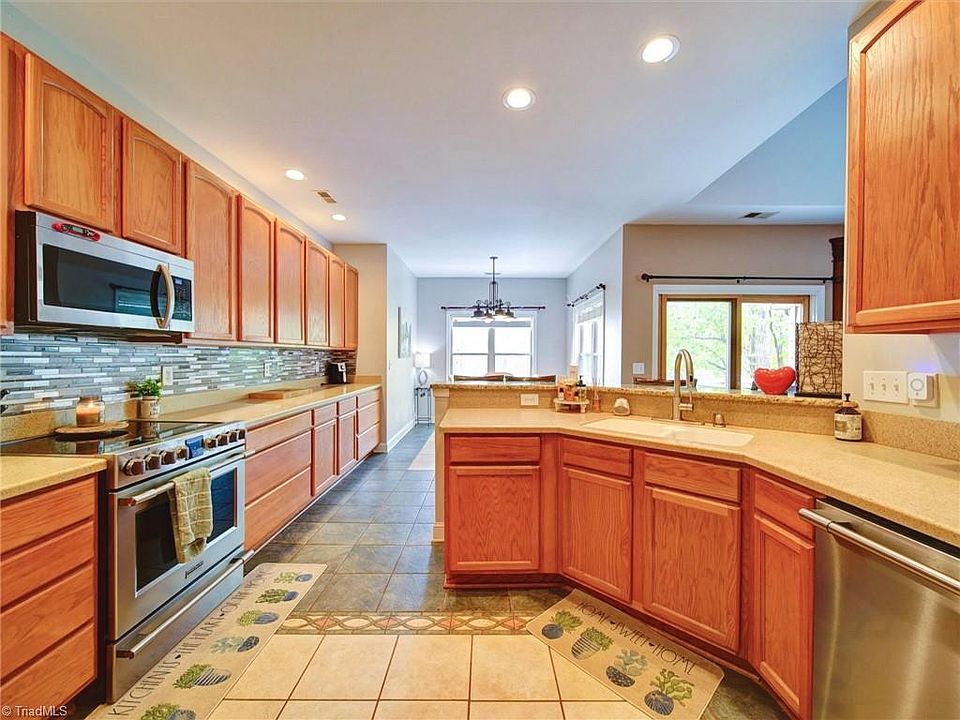 16th image of this home