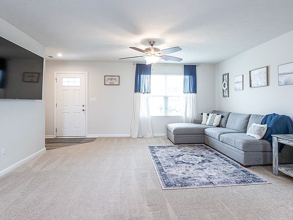 3rd image of 13874 N Hawkers Hill Dr
