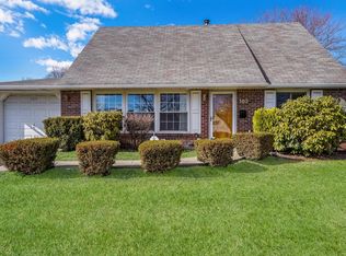 103 Harrow Rd, Levittown, PA 19056