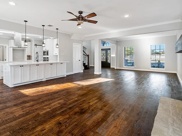 8285 Falcon Ct — Photo 9