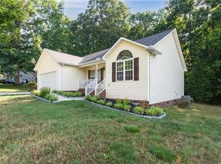 1934 Lake Run Dr, Statesville, NC 28625