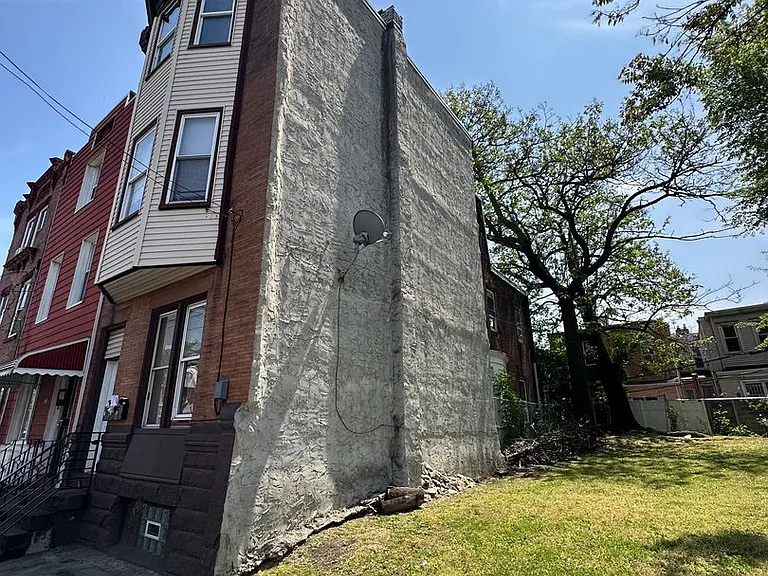 1232 West Somerset Street — Photo 30