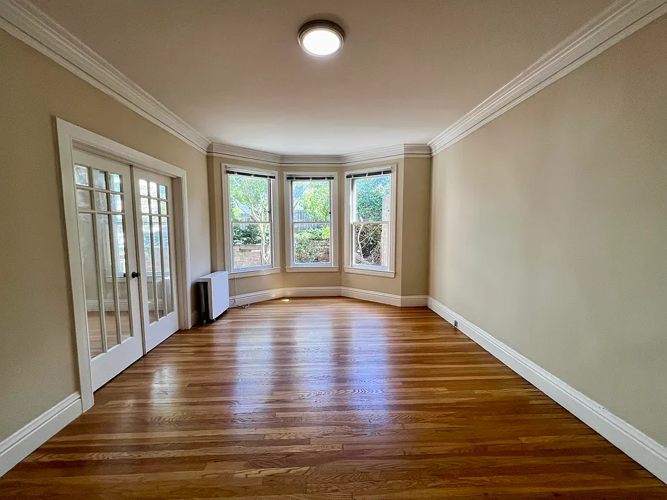 2940 Van Ness Ave #4