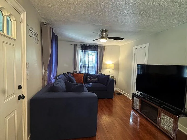 206 E Worley Ave — Photo 7