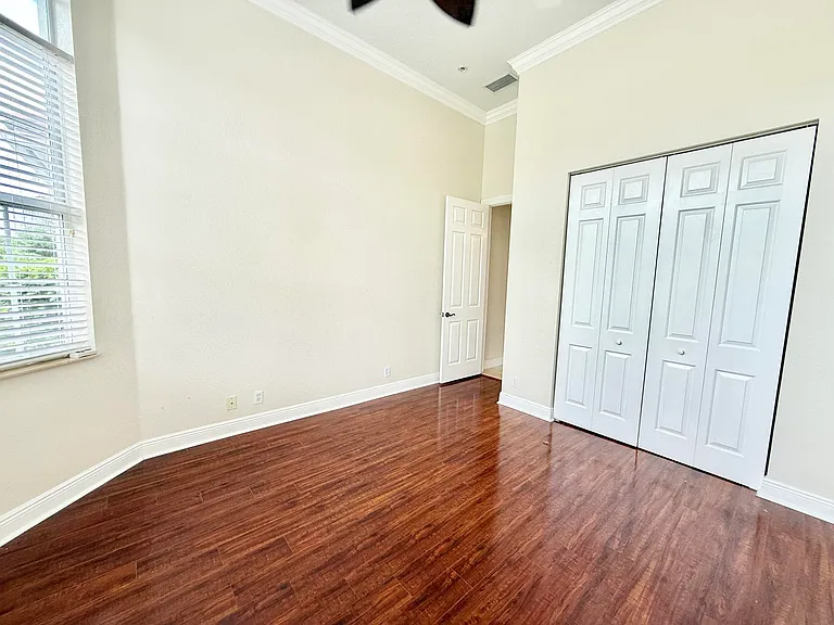 9656 Cobblestone Creek Dr — Photo 32